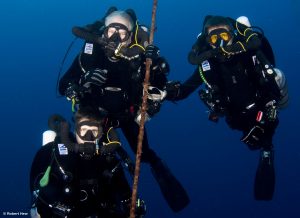Divers on the line